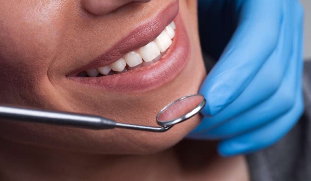 Não deixe de se consultar periodicamente com um dentista